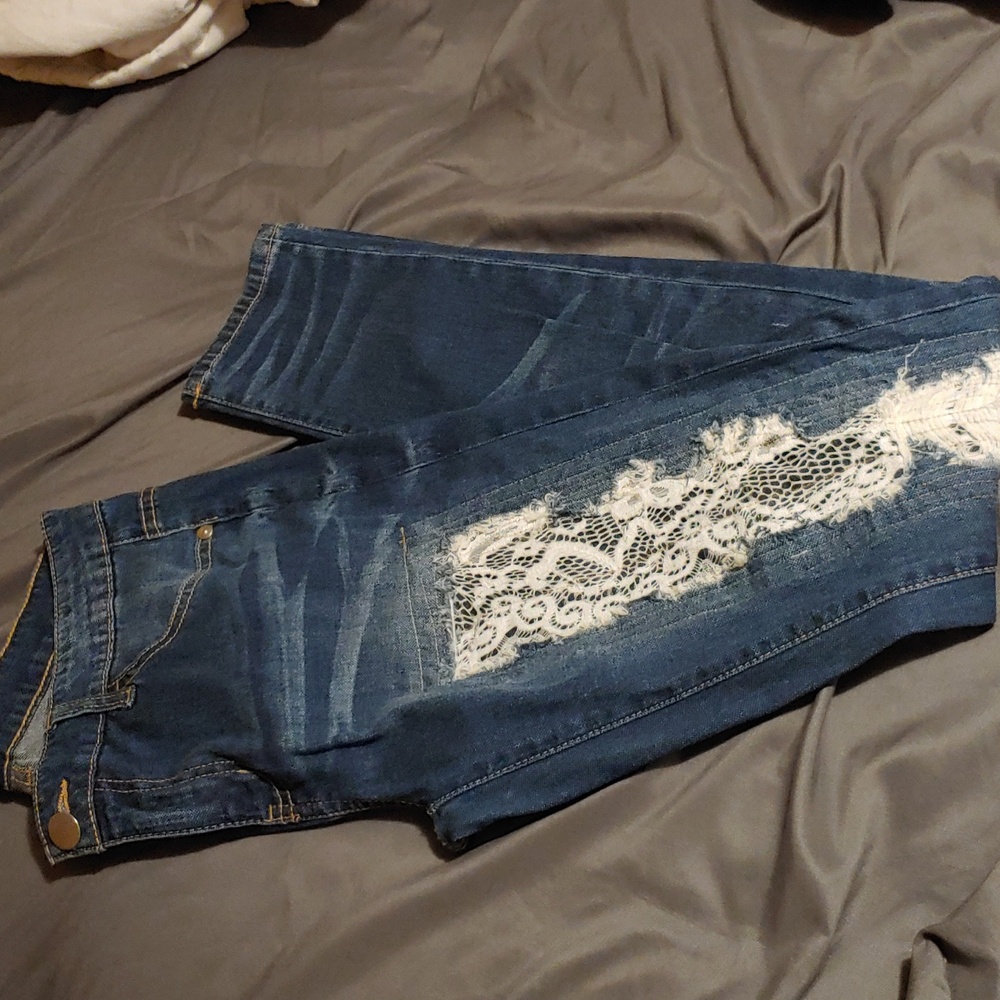 Forever 21 lace distressed skinny jeans